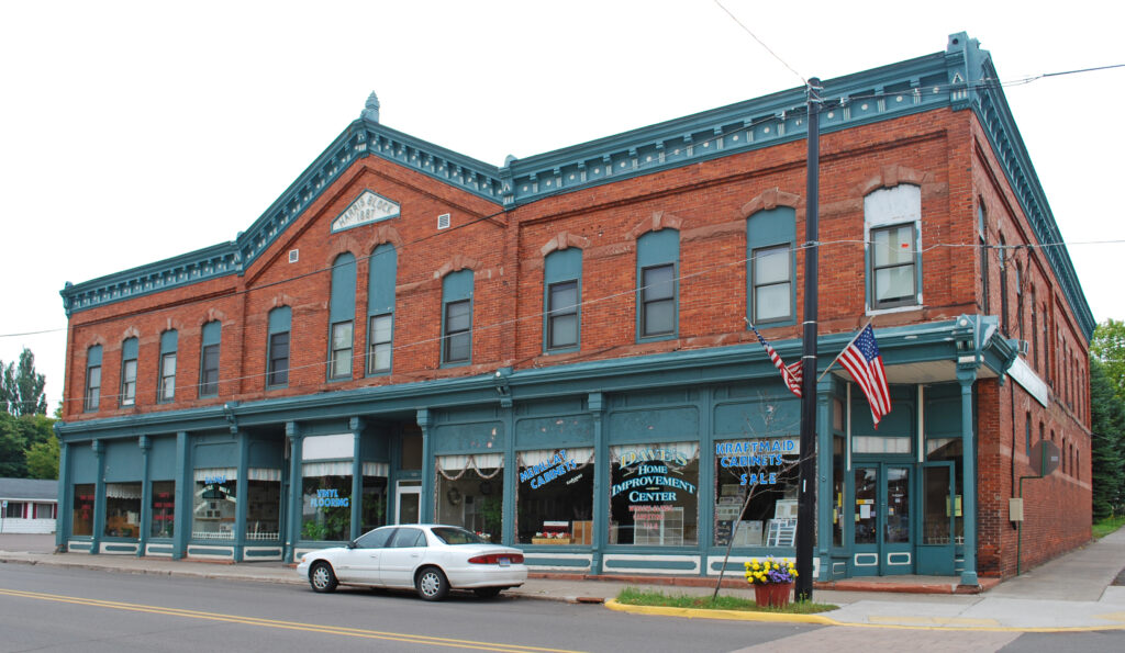 An image of Lake Linden Historic District in 2009.